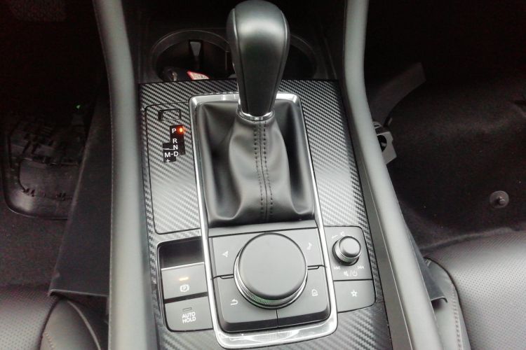 马自达3 昂克赛拉 2023款 2.0L 自动质雅版中控内饰18