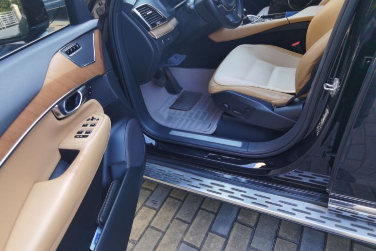 沃尔沃XC90 2018款 T6 智雅版 7座中控内饰7003