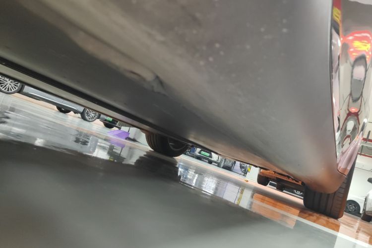 特斯拉 Model Y 2022款 长续航全轮驱动版局部细节9002