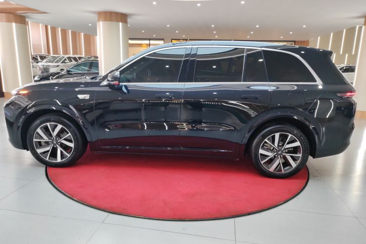 理想汽车 理想L8 2023款 Pro车身外观4