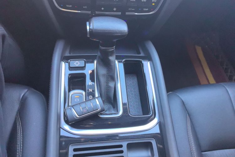 广汽传祺 传祺GS7 2017款 280T 两驱豪华型中控内饰18