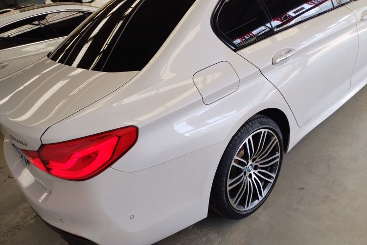 宝马5系 2018款 改款 530Li 领先型 M运动套装车身外观7