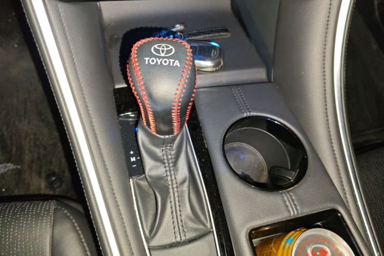 丰田 亚洲龙 2023款 2.0L 豪华版中控内饰18