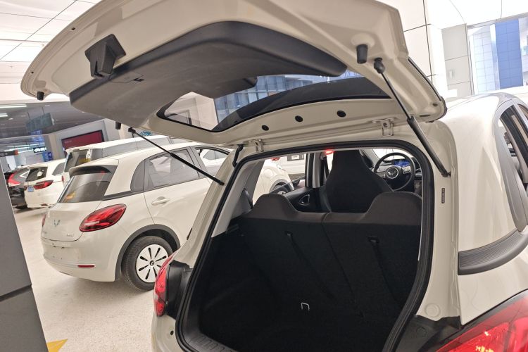 五菱汽车 五菱缤果 2023款 333km 快享款局部细节23