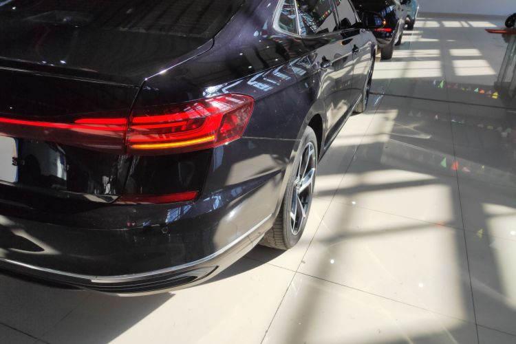 大众 帕萨特 2025款 出众款 330TSI 星空精英版车身外观6002