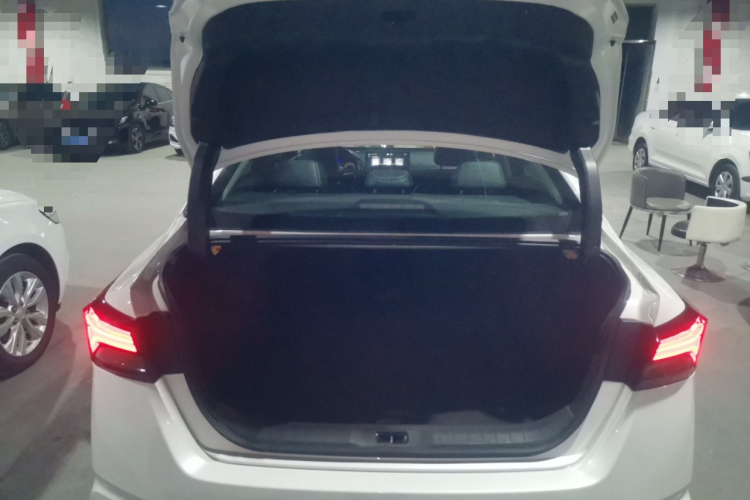 日产 天籁 2022款 2.0L XL-TLS 悦享版局部细节23