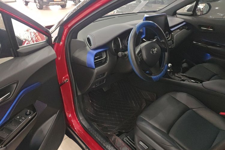 丰田C-HR 2020款 2.0L 领先版中控内饰20