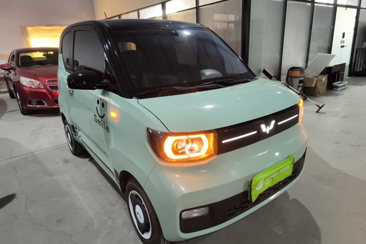 五菱汽车 宏光MINIEV 2022款 马卡龙臻享款 三元锂车身外观3