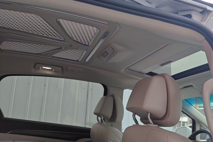 别克GL8 2022款 ES陆尊 653T 舒适型局部细节22