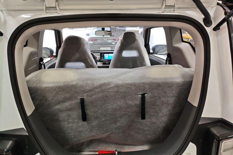 吉利银河 2025款 210km 熊猫卡丁机舱底盘23