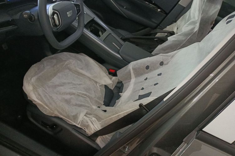 吉利银河 银河E5 2026款 610km 远航版中控内饰19