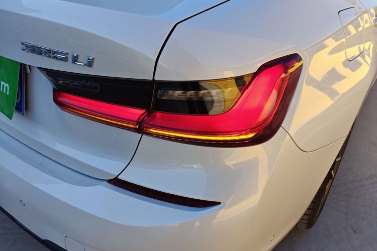 宝马3系 2020款 改款 325Li M运动套装车身外观9