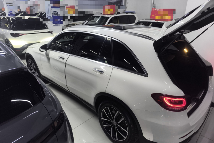 奔驰GLC 2020款 改款 GLC 260 L 4MATIC 豪华型车身外观4