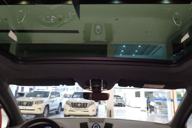 保时捷 Cayenne新能源 2023款 Cayenne E-Hybrid 2.0T 铂金版局部细节22