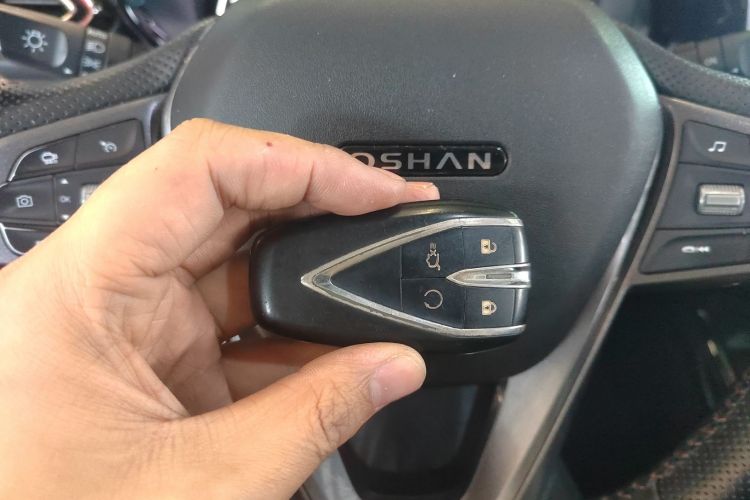 长安欧尚X5 2021款 1.5T DCT旗舰型中控内饰7001