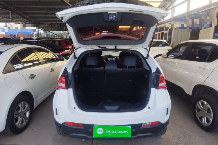 纳智捷 U5 SUV 2017款 1.6L CVT名士版机舱底盘23