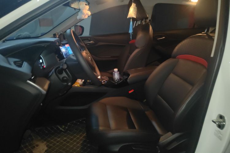 名爵 MG5 2021款 180DVVT CVT青春豪华版中控内饰19