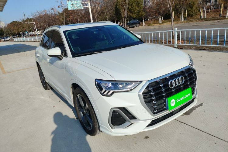奥迪Q3 2021款 35 TFSI 时尚动感型车身外观3