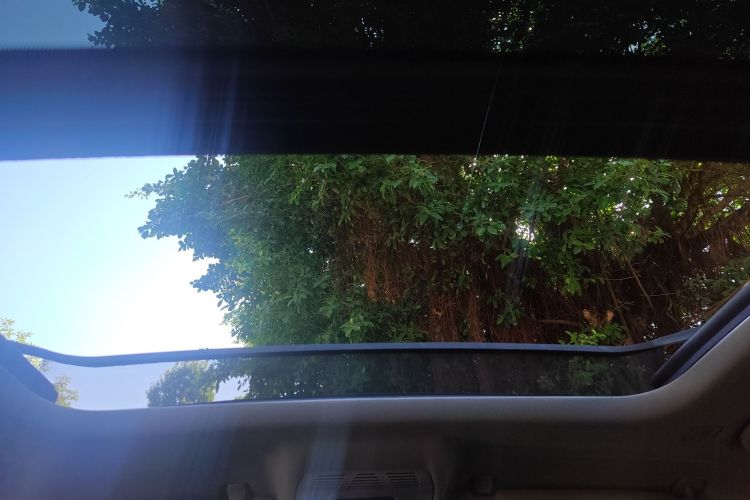 宝马2系多功能旅行车 2019款 220i 领先型局部细节22