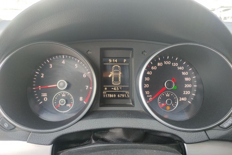 大众 高尔夫 2012款 1.4TSI 蓝驱版中控内饰14