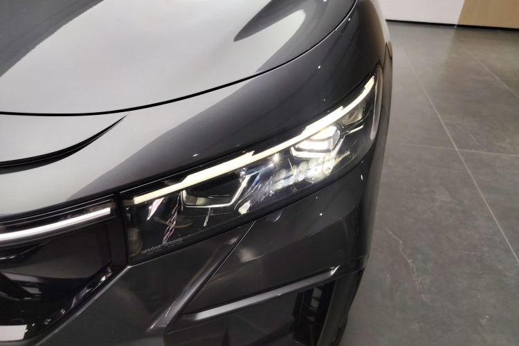 岚图汽车 岚图FREE 2025款 318 318km 后驱环游版局部细节36