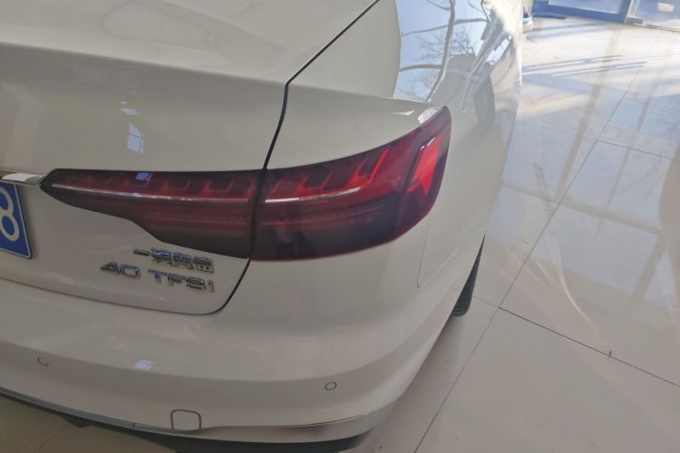 奥迪A4L 2023款 40 TFSI 时尚动感型车身外观9