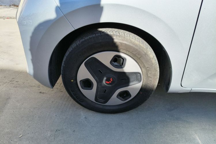 五菱汽车 五菱之光新能源 2025款 201km 舒适型车身外观6007