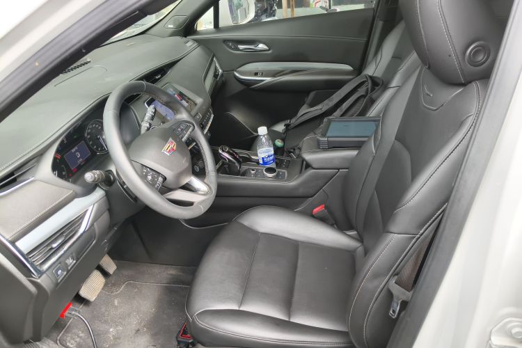 凯迪拉克XT4 2021款 28T 两驱领先型局部细节19