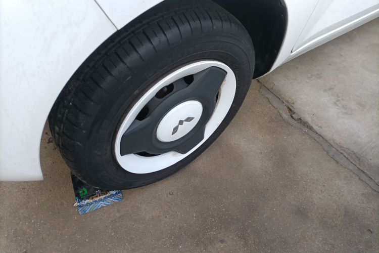 五菱汽车 宏光MINIEV 2022款 轻松款 三元锂车身外观6007