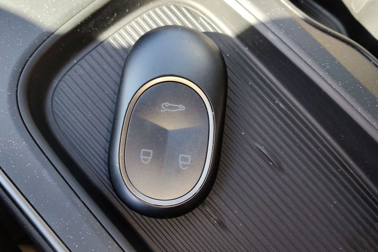 蔚来ET5 2024款 75kWh中控内饰7001