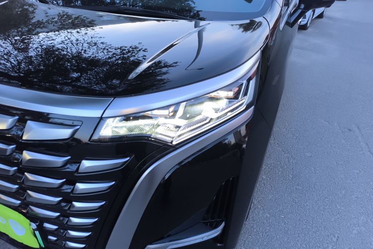 腾势D9 2024款 DM-i 980 四驱尊贵型局部细节36