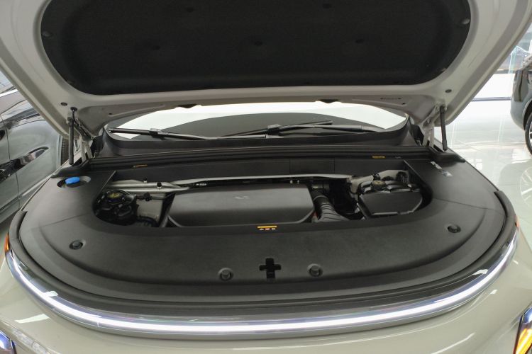 理想汽车 理想L6 2024款 Pro机舱底盘24