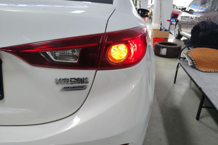 马自达3 昂克赛拉 2016款 三厢 1.5L 自动舒适型车身外观9