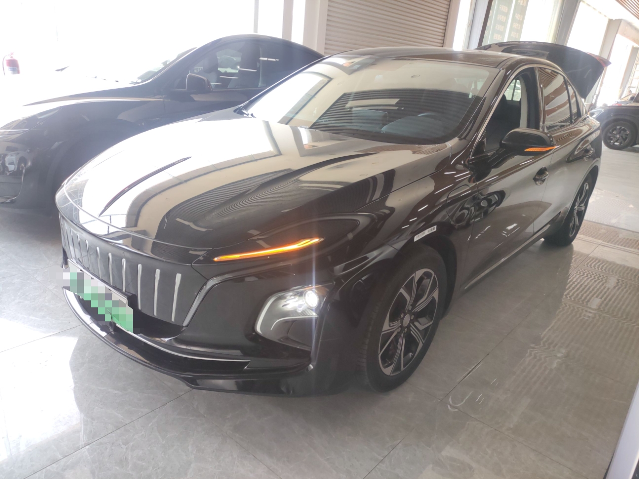 红旗E-QM5 2023款 改款 基础出行版