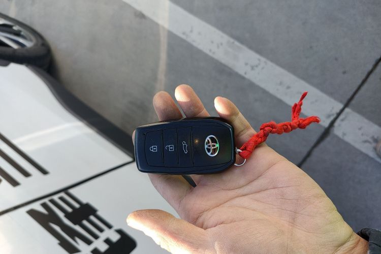 丰田 锋兰达 2022款 2.0L CVT豪华PLUS版中控内饰11