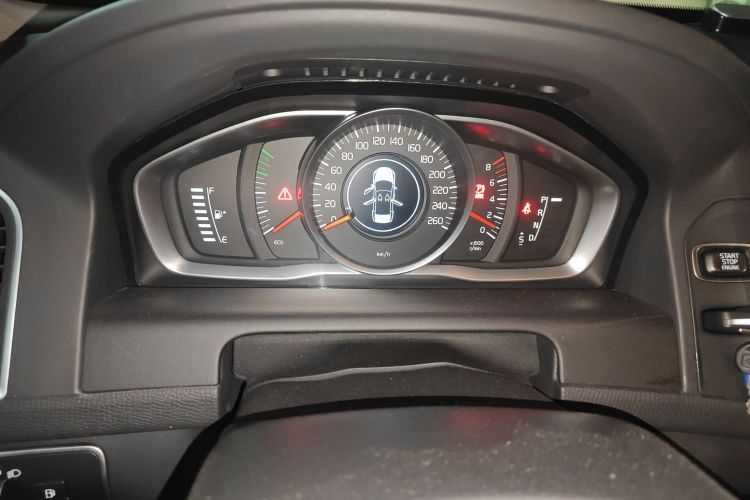 沃尔沃XC60 2017款 T5 智行升级版中控内饰14