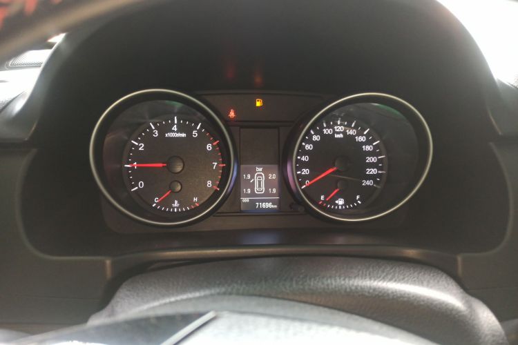 哈弗H6 2014款 运动版 1.5T 手动两驱精英型中控内饰14