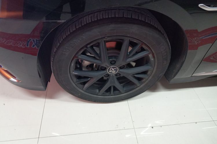 比亚迪 汉 2024款 DM-i 荣耀版 121KM 尊贵型车身外观6007