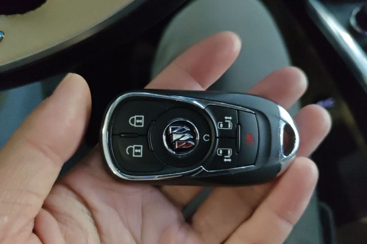 别克GL8 2022款 ES陆尊 653T 尊享型中控内饰7001