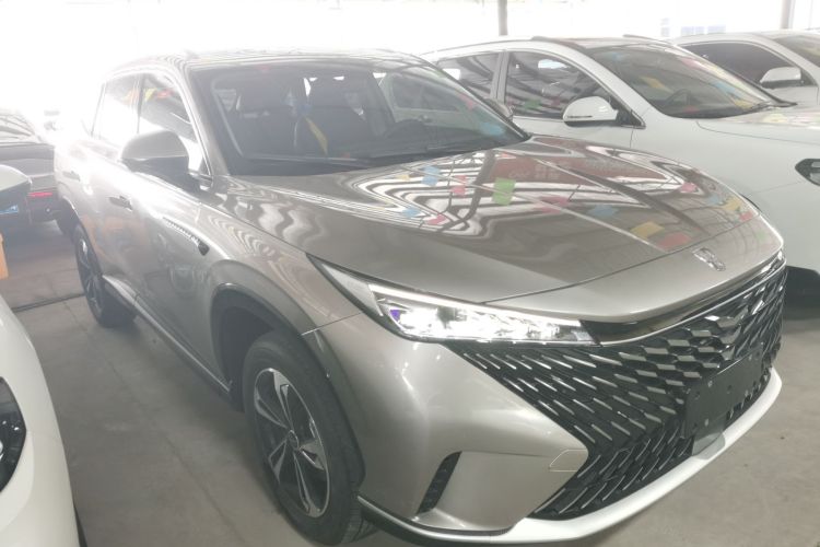 荣威RX5 2023款 1.5T 舒享版车身外观3