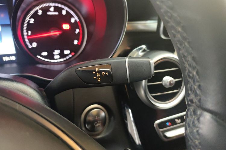 奔驰GLC轿跑 2017款 GLC 200 4MATIC 轿跑SUV局部细节18