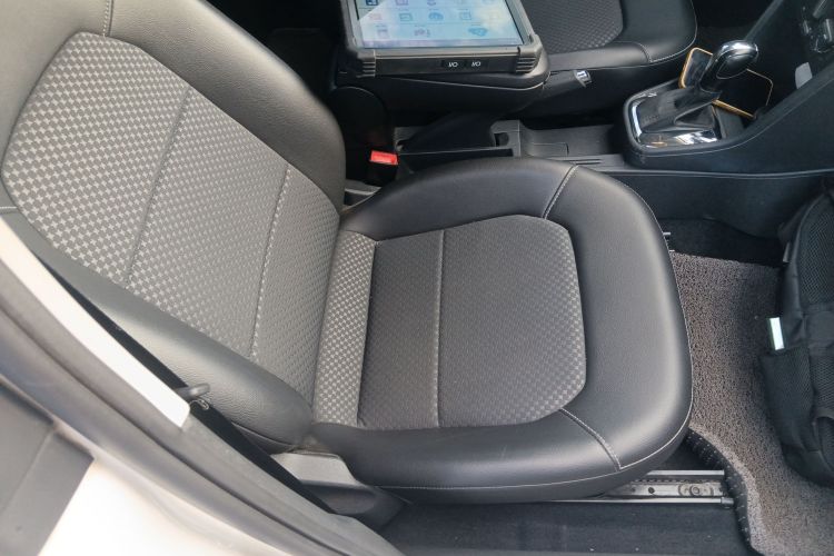 大众 桑塔纳 2015款 浩纳 1.6L 自动舒适型局部细节41