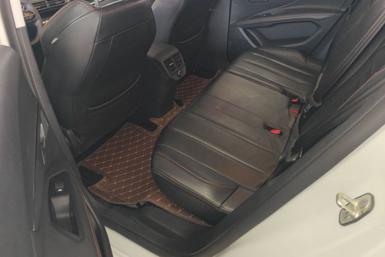 标致4008 2018款 350THP 舒适版中控内饰21