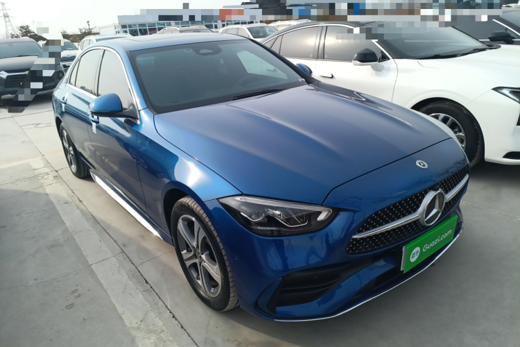 奔驰C级 2022款 改款 C 200 L 运动版车身外观3