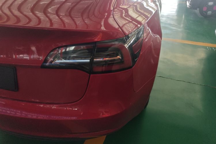 特斯拉 Model 3 2019款 标准续航后驱升级版车身外观6006