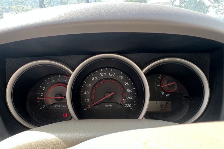 日产 轩逸 2012款 经典 1.6XE 手动舒适版中控内饰14