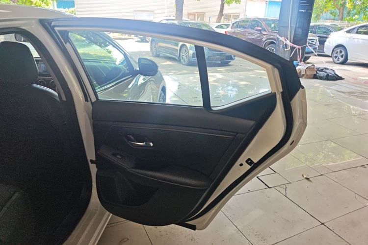 日产 轩逸 2022款 1.6L XL CVT悦享版中控内饰45