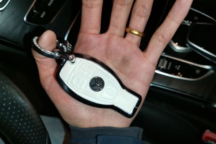 奔驰C级 2018款 C 200 L 运动版中控内饰11