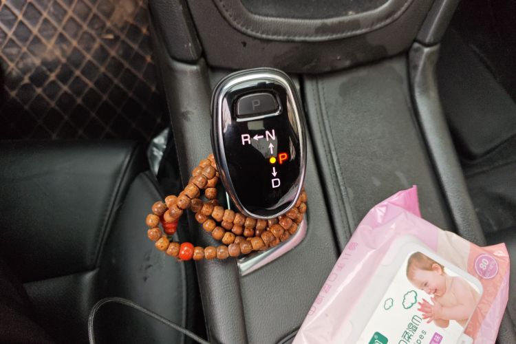 凯迪拉克XT5 2018款 25T 豪华型中控内饰18