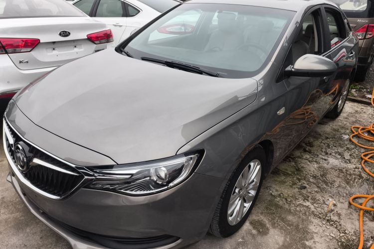 别克 英朗 2018款 15T 双离合精英型 国V车身外观4